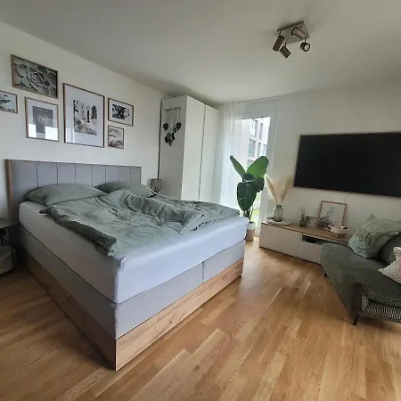 Style - Perfekt Fuer Messe, Flughafen, S-city *